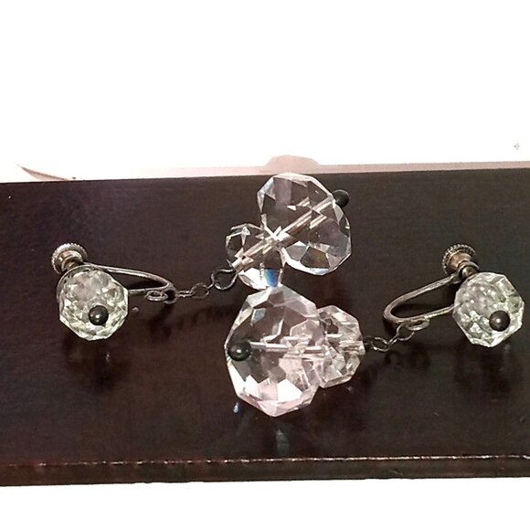 Beautiful 102-'s Crystal and Sterling Earrings - Picture 8 of 10